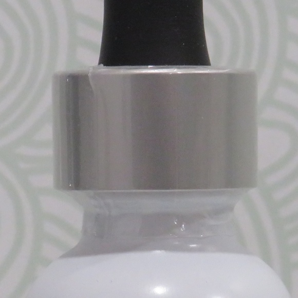 SKINCEUTICALS💥DISCOLORATION DEFENSE MULTI-PHASE SERUM 1 OZ💥 - Picture 4 of 11